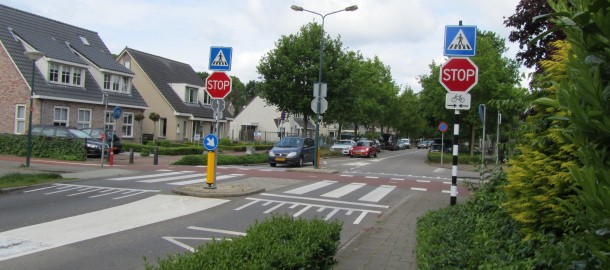Onveilig fietskruispunt De Monding en Brederodelaan
